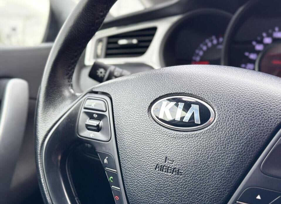 Kia Ceed, II Рестайлинг 1.6 AT (130 л.с.)