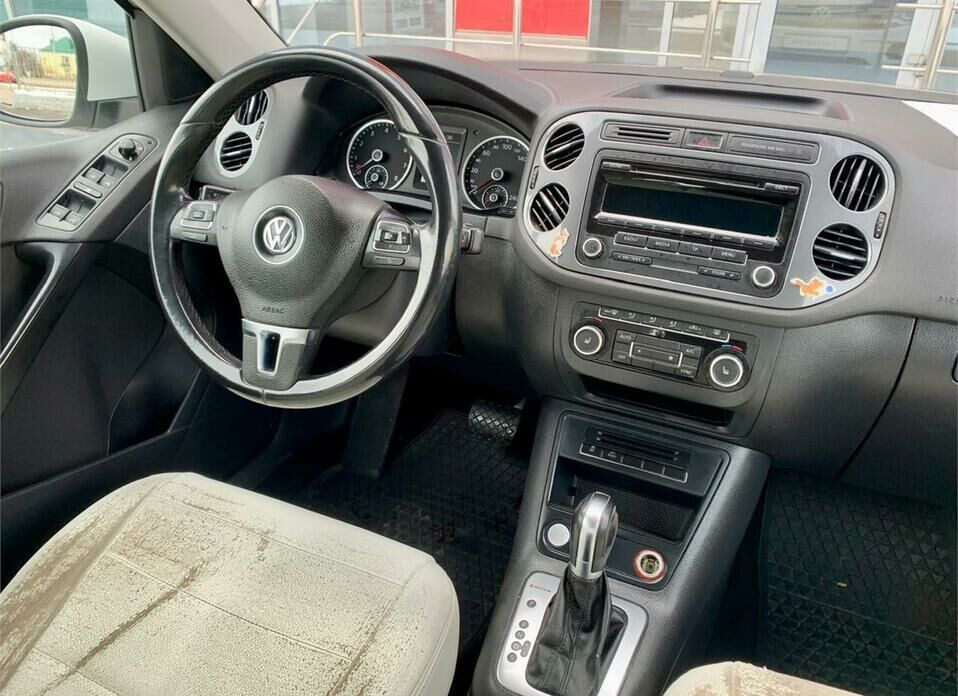 Volkswagen Tiguan 2.0 AT (170 л.с.) 4WD