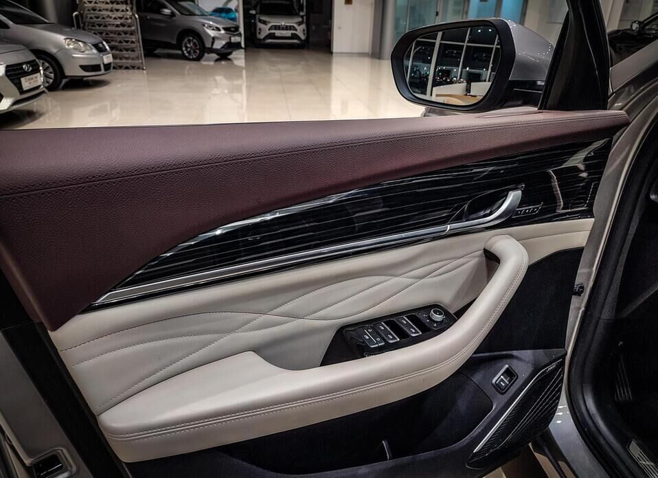 Geely Monjaro 2.0 AT (238 л.с.) 4WD