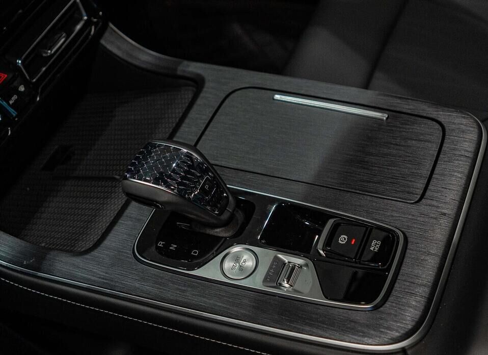 GAC GS8, II 2.0 AT (231 л.с.) 4WD