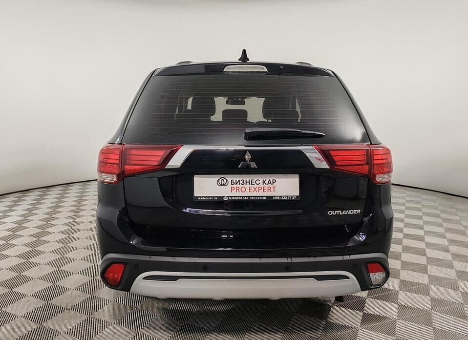 Mitsubishi Outlander, III Рестайлинг 3 2.0 CVT (146 л.с.)