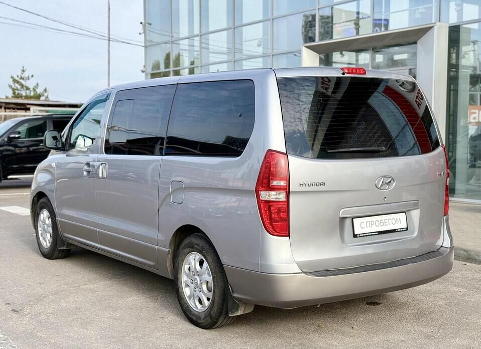 Hyundai H-1, II 2.4 AT (173 л.с.)