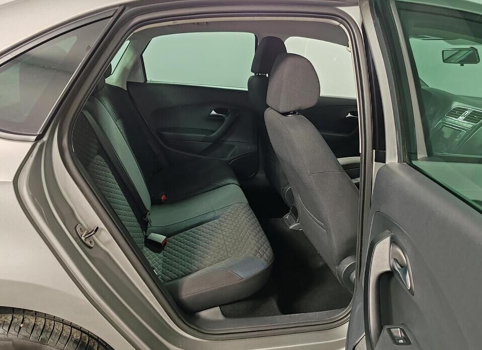 Volkswagen Polo 1.4 AMT (125 л.с.)