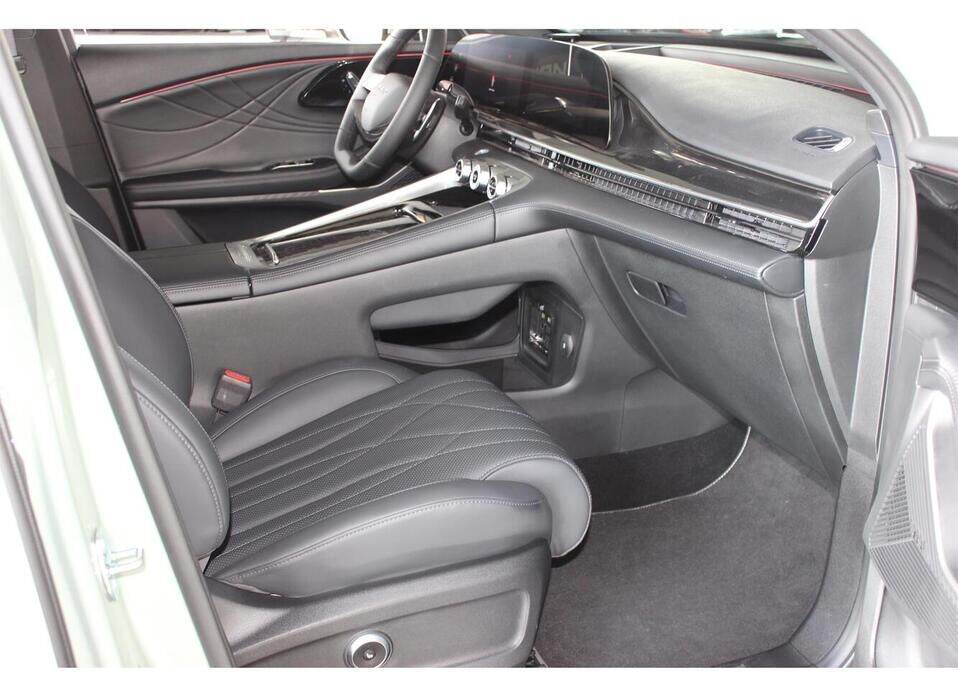 EXEED RX 2.0 AT (249 л.с.) 4WD