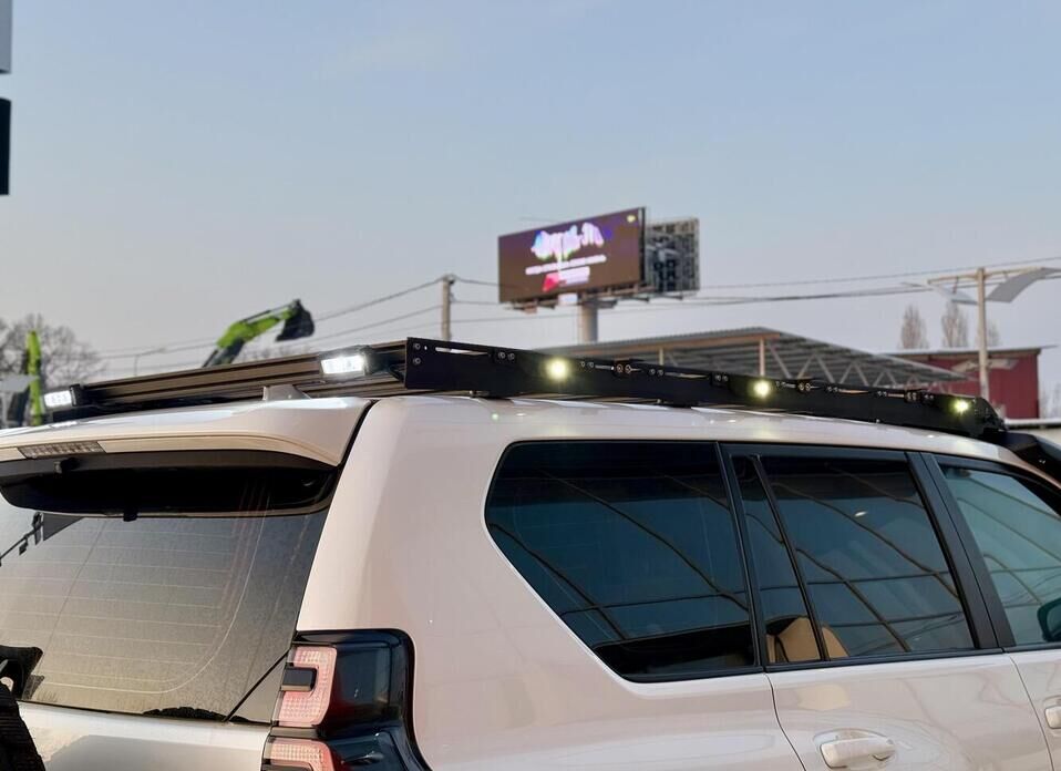 Toyota Land Cruiser Prado, 150 Series Рестайлинг 3 2.8d AT (200 л.с.) 4WD