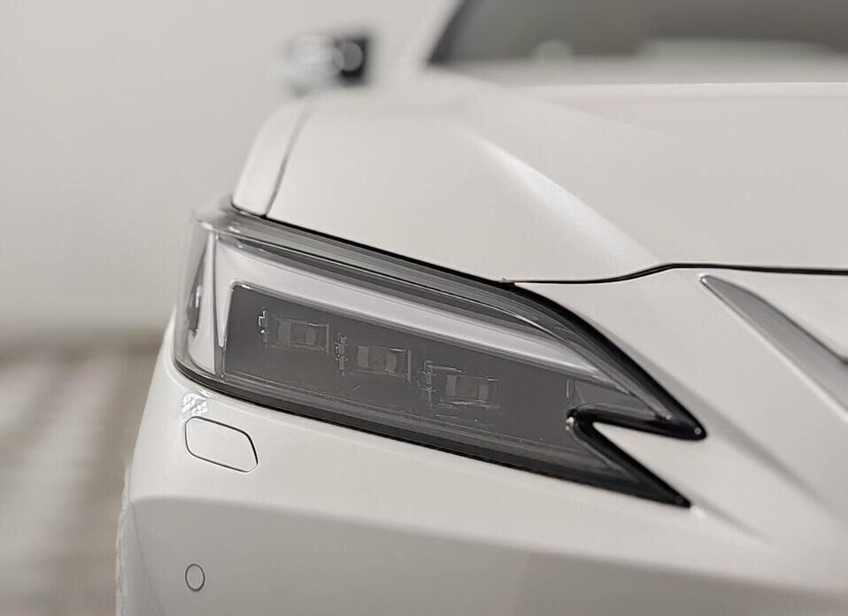 Lexus ES, VII Рестайлинг 2 200 2.0 CVT (173 л.с.)