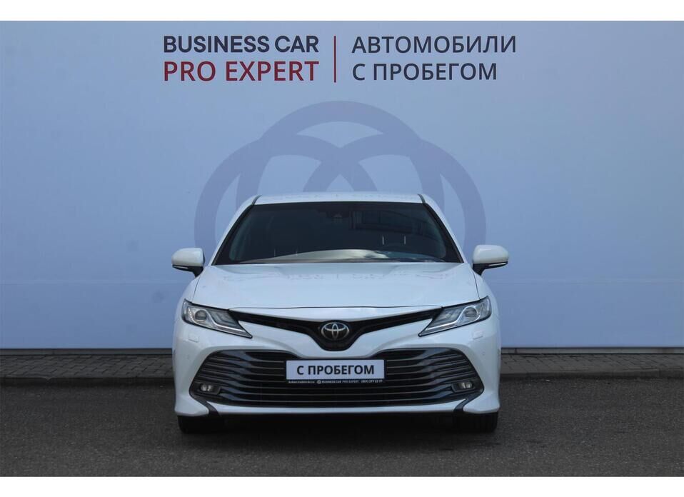 Toyota Camry 2.5 AT (181 л.с.)