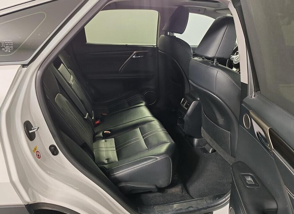 Lexus RX, IV 300 2.0 AT (238 л.с.) 4WD