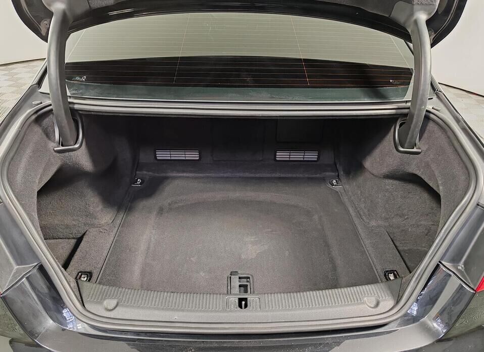 Audi A8 3.0 AT (290 л.с.) 4WD