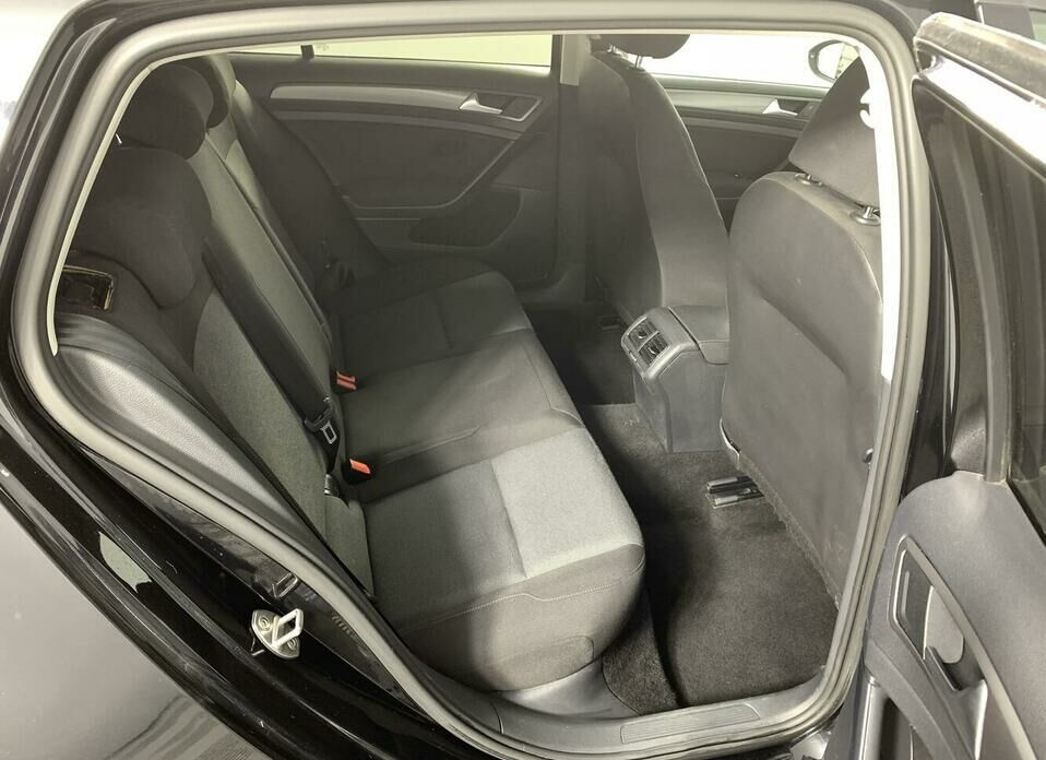 Volkswagen Golf 1.4 MT (122 л.с.)