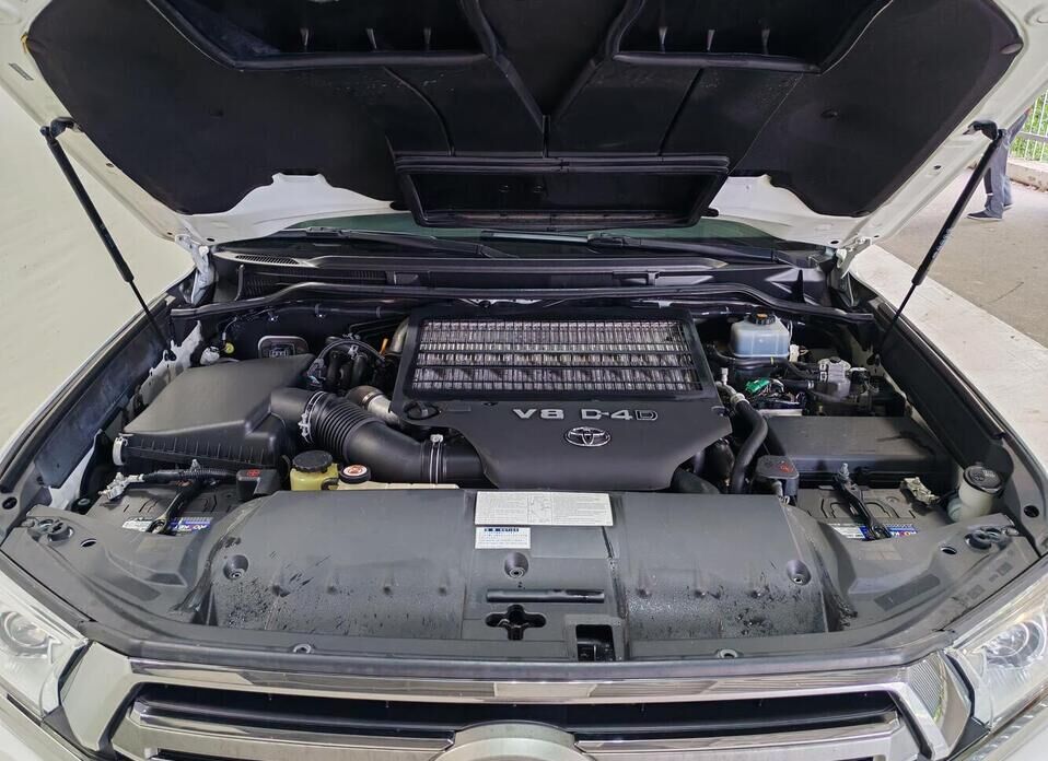 Toyota Land Cruiser 4.5d AT (249 л.с.) 4WD
