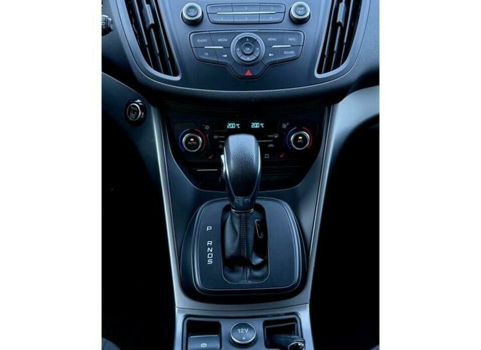 Ford Kuga 2.5 AT (150 л.с.)