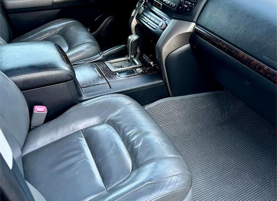 Toyota Land Cruiser, 200 Series 4.7 AT (288 л.с.) 4WD