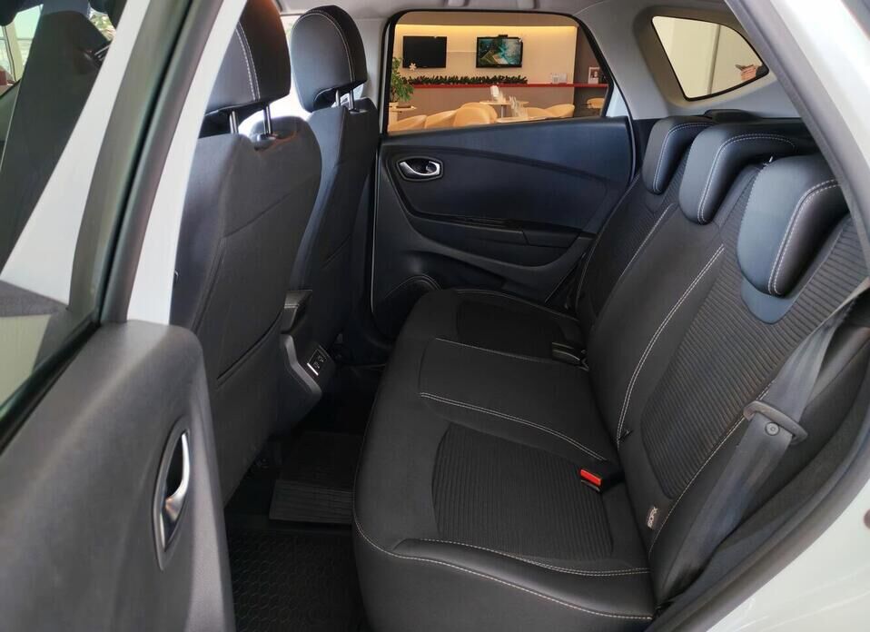 Renault Kaptur, I Рестайлинг 1.6 CVT (114 л.с.)