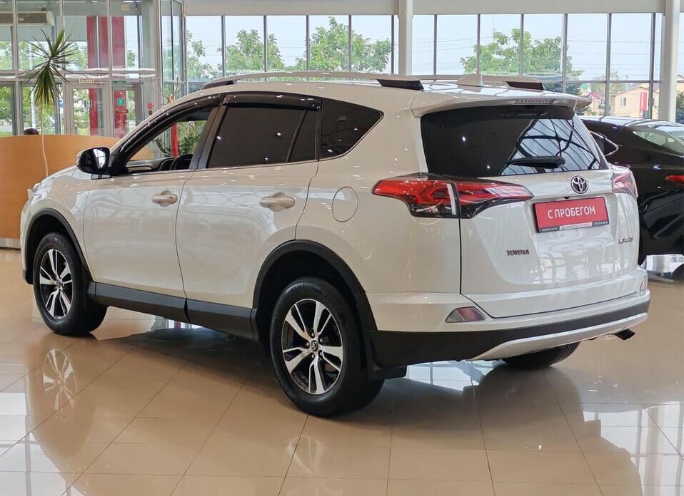 Toyota RAV4 2.0 CVT (146 л.с.)
