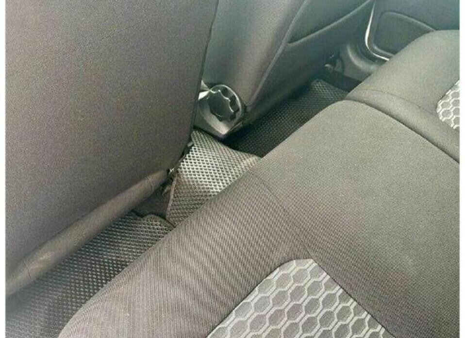 LADA (ВАЗ) Granta, I Рестайлинг 1.6 MT (90 л.с.)