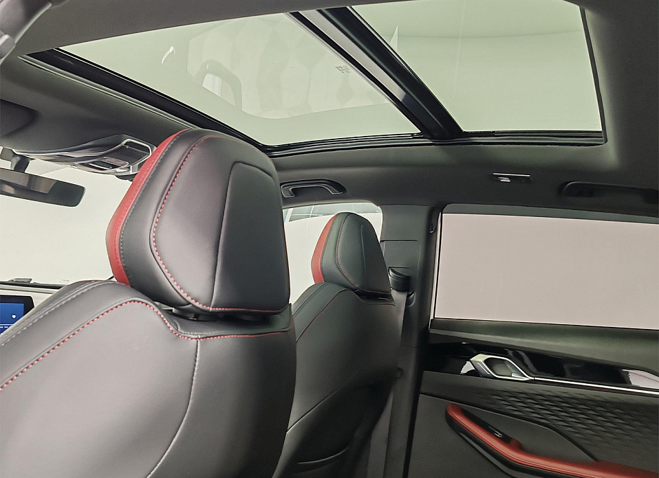 Geely Coolray, I Рестайлинг 1.5 AMT (147 л.с.)