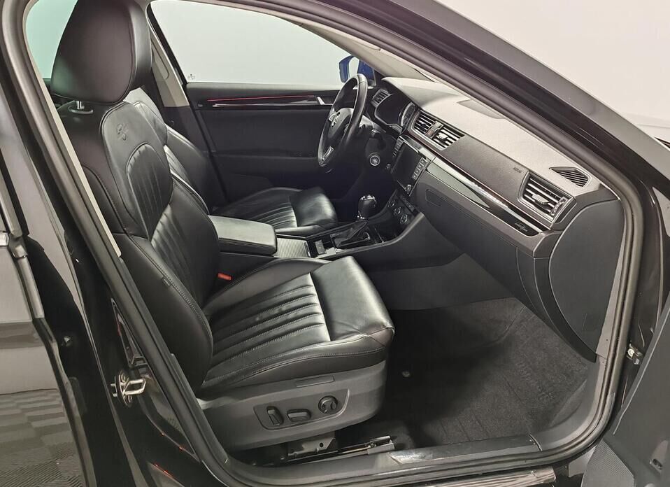 Skoda Superb 2.0 AMT (220 л.с.)