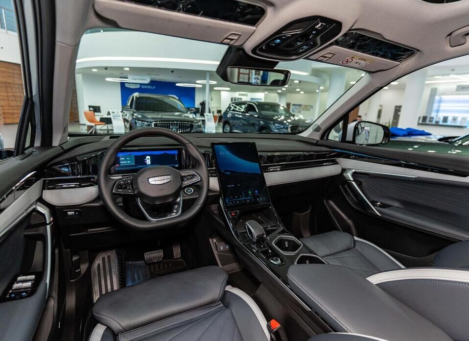 Geely Atlas, II 2.0 AT (200 л.с.) 4WD