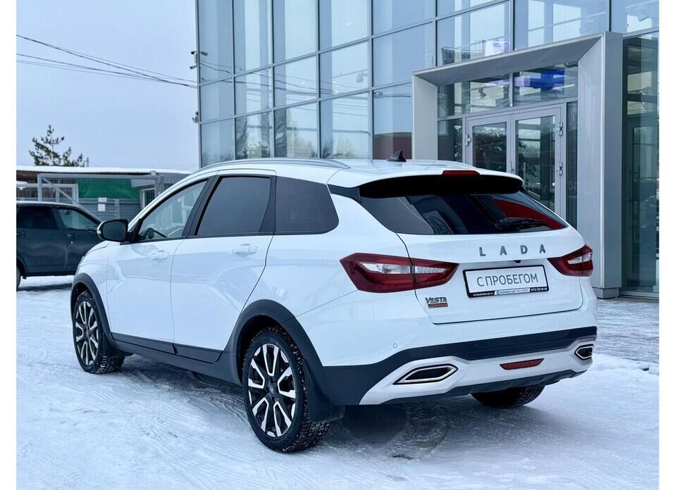 LADA (ВАЗ) Vesta, I Рестайлинг (NG) Cross 1.8 CVT (122 л.с.)