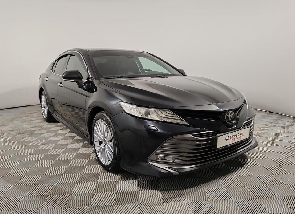Toyota Camry 2.5 AT (181 л.с.)