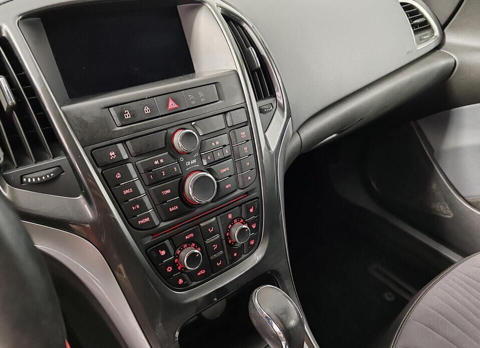 Opel Astra, J Рестайлинг 1.4 AT (140 л.с.)