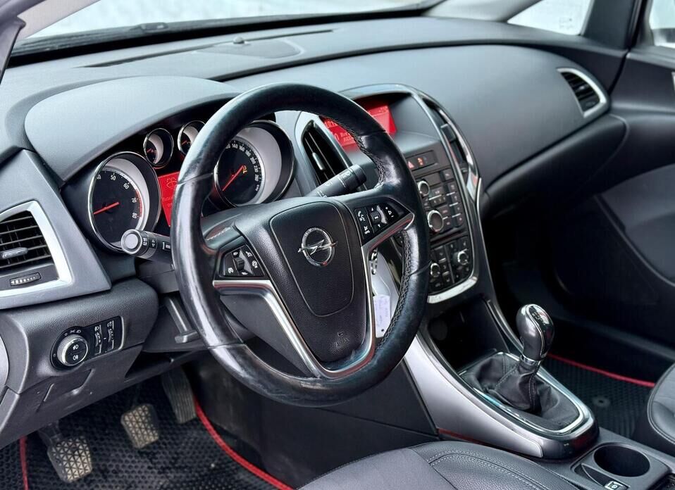 Opel Astra, J Рестайлинг 1.6 MT (115 л.с.)