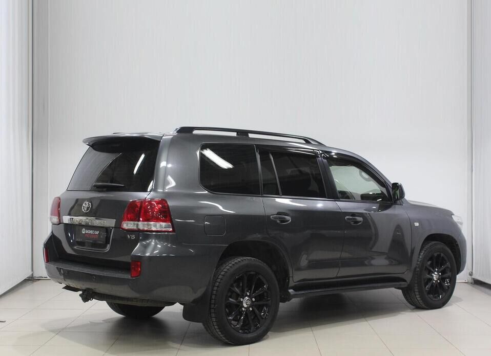 Toyota Land Cruiser, 200 Series 4.5d AT (235 л.с.) 4WD