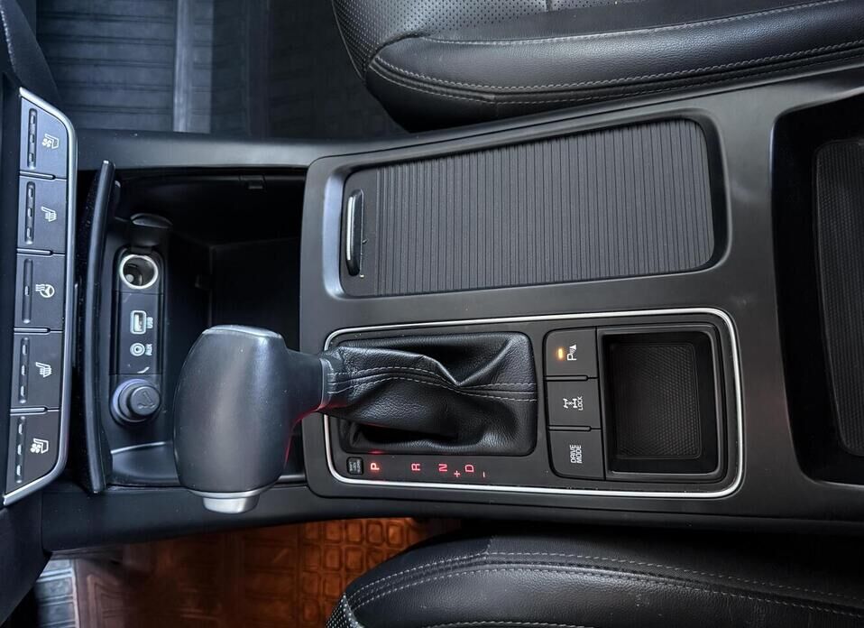 Kia Sorento, III Prime Рестайлинг 2.4 AT (188 л.с.) 4WD