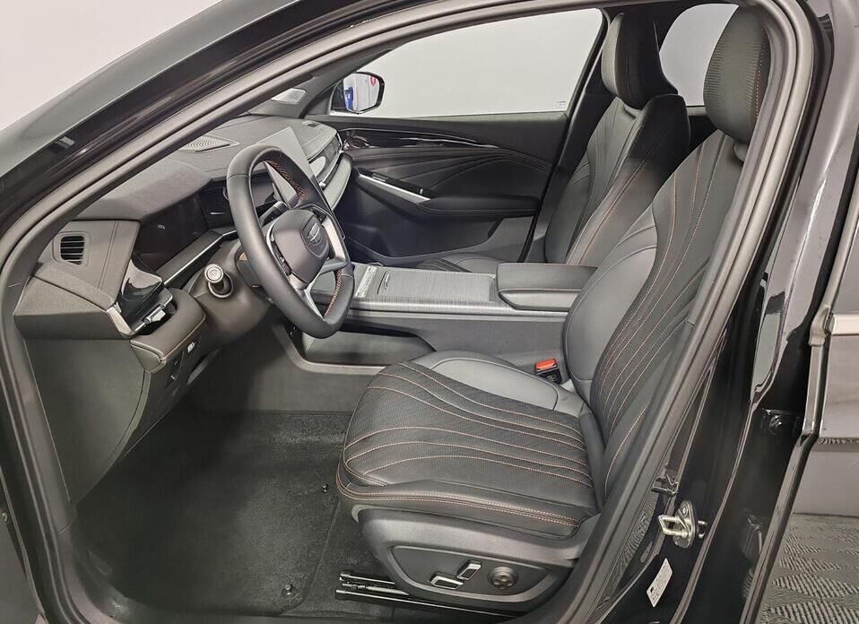 Geely Preface 2.0 AMT (200 л.с.)