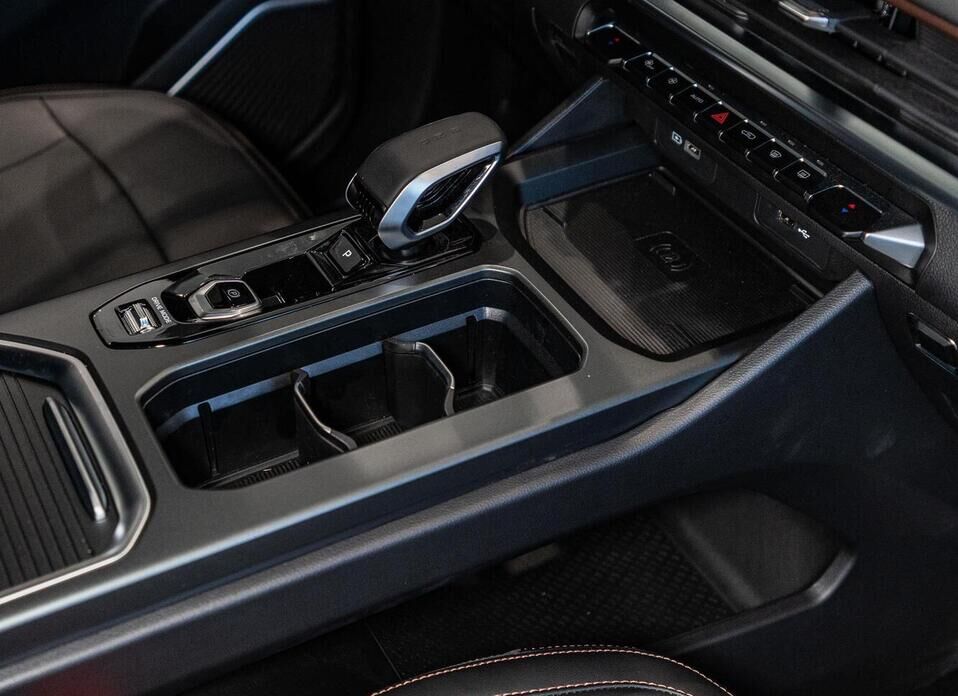 Geely Okavango, I Рестайлинг 2.0 AMT (200 л.с.)