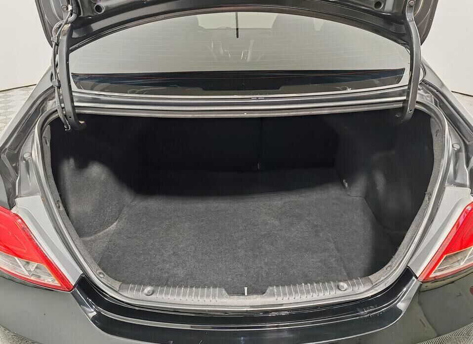 Hyundai Solaris, I Рестайлинг 1.6 AT (123 л.с.)