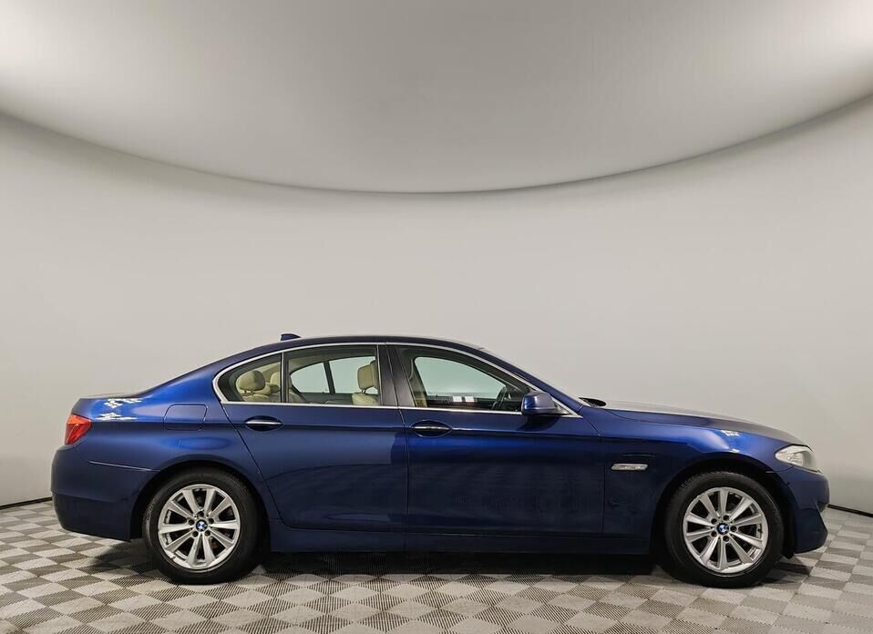 BMW 5 серии, VI (F10/F11/F07) 528i 2.0 AT (245 л.с.)