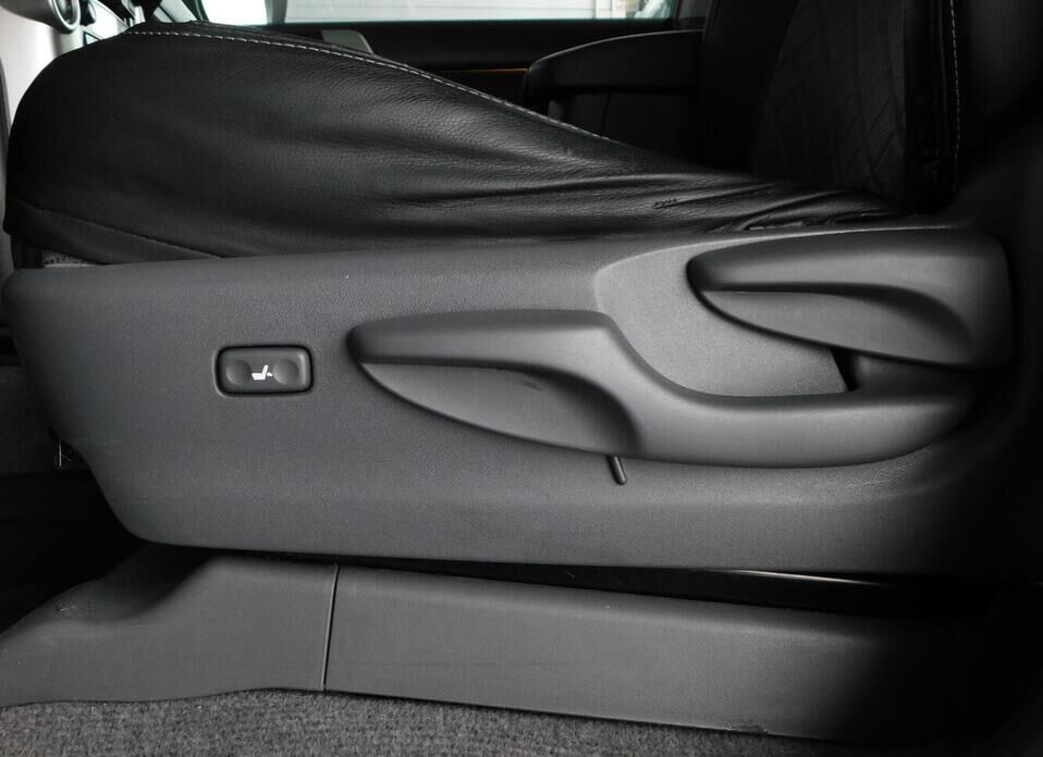 Toyota Land Cruiser Prado, 150 Series 3.0d AT (173 л.с.) 4WD