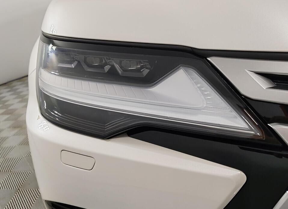 Lexus LX 600 3.5 AT (415 л.с.) 4WD