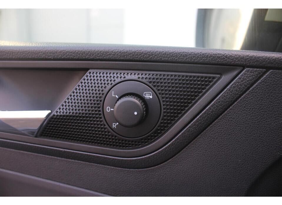Skoda Rapid 1.6 AT (110 л.с.)
