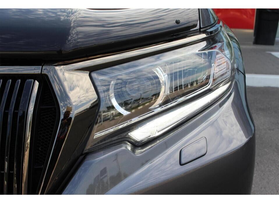 Toyota Land Cruiser Prado 2.8d AT (200 л.с.) 4WD
