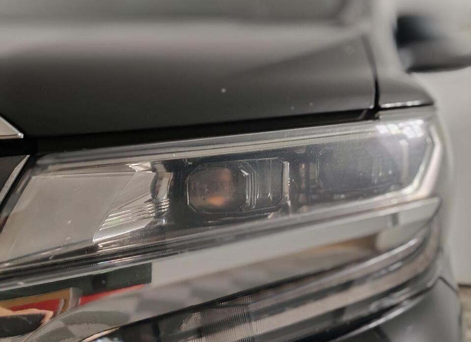 Toyota Alphard, III Рестайлинг 3.5 AT (300 л.с.)