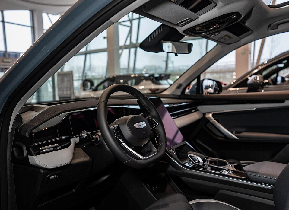 Geely Atlas, II 2.0 AMT (200 л.с.)