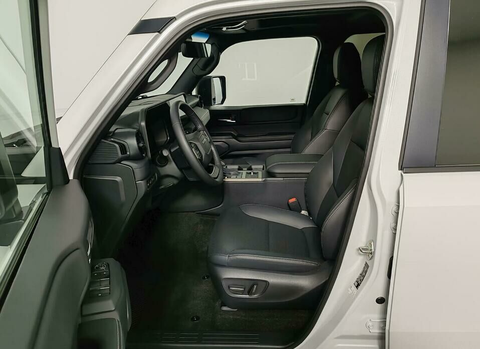 Toyota Land Cruiser Prado 2.8d AT (204 л.с.) 4WD