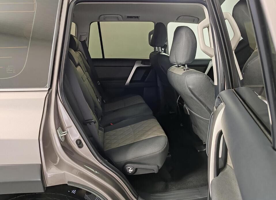 Toyota Land Cruiser Prado 2.8d AT (177 л.с.) 4WD
