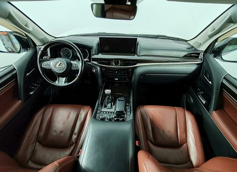 Lexus LX 450d 4.5d AT (272 л.с.) 4WD