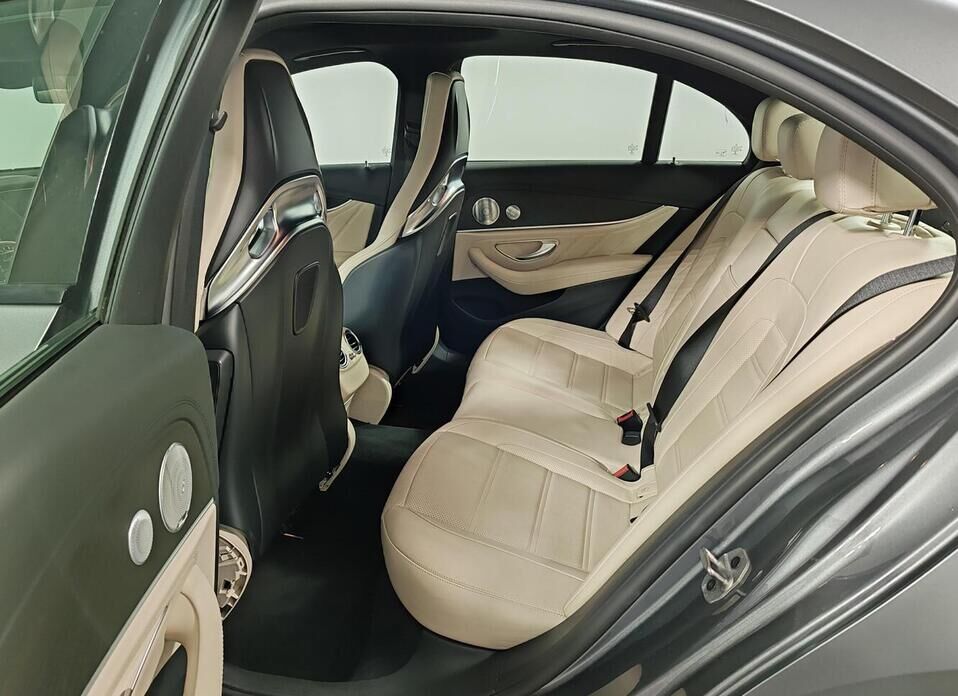 Mercedes-Benz E-Класс AMG, V (W213) 63 AMG S 4.0 AT (612 л.с.) 4WD