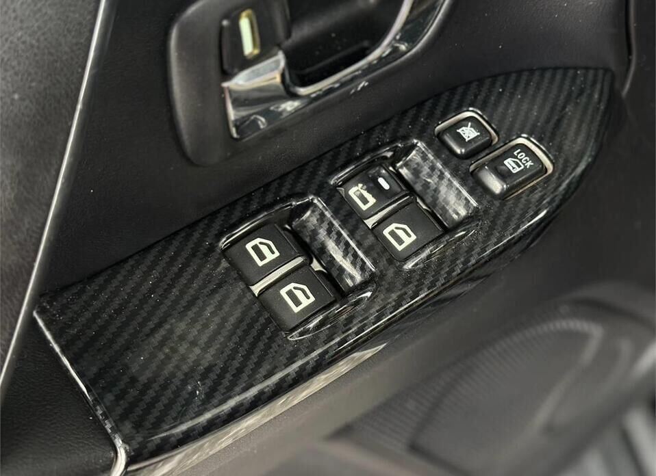 Mitsubishi Pajero, IV Рестайлинг 1 3.0 AT (178 л.с.) 4WD