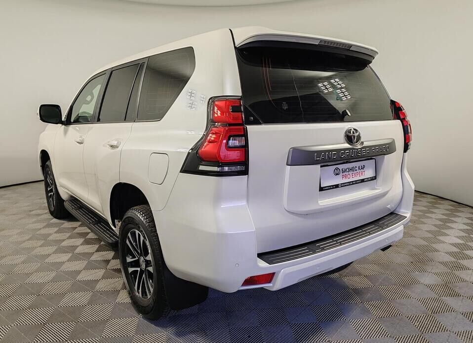 Toyota Land Cruiser Prado 2.8d AT (200 л.с.) 4WD