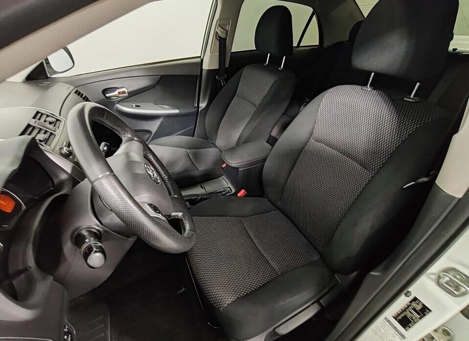 Toyota Corolla, X (E140, E150) Рестайлинг 1.6 AT (124 л.с.)