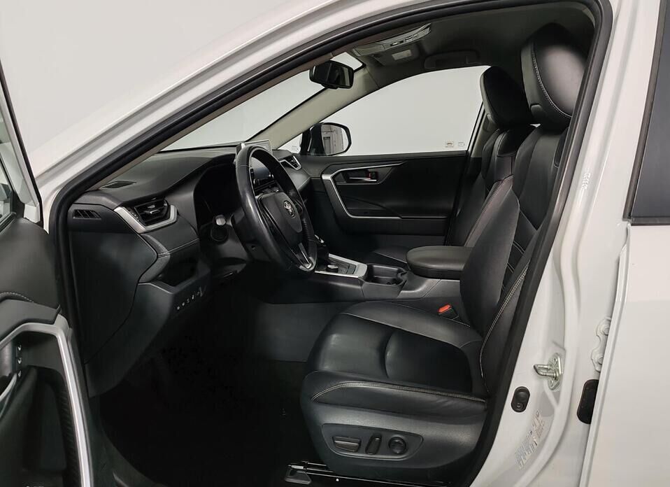 Toyota RAV4, V (XA50) 2.5 AT (199 л.с.) 4WD