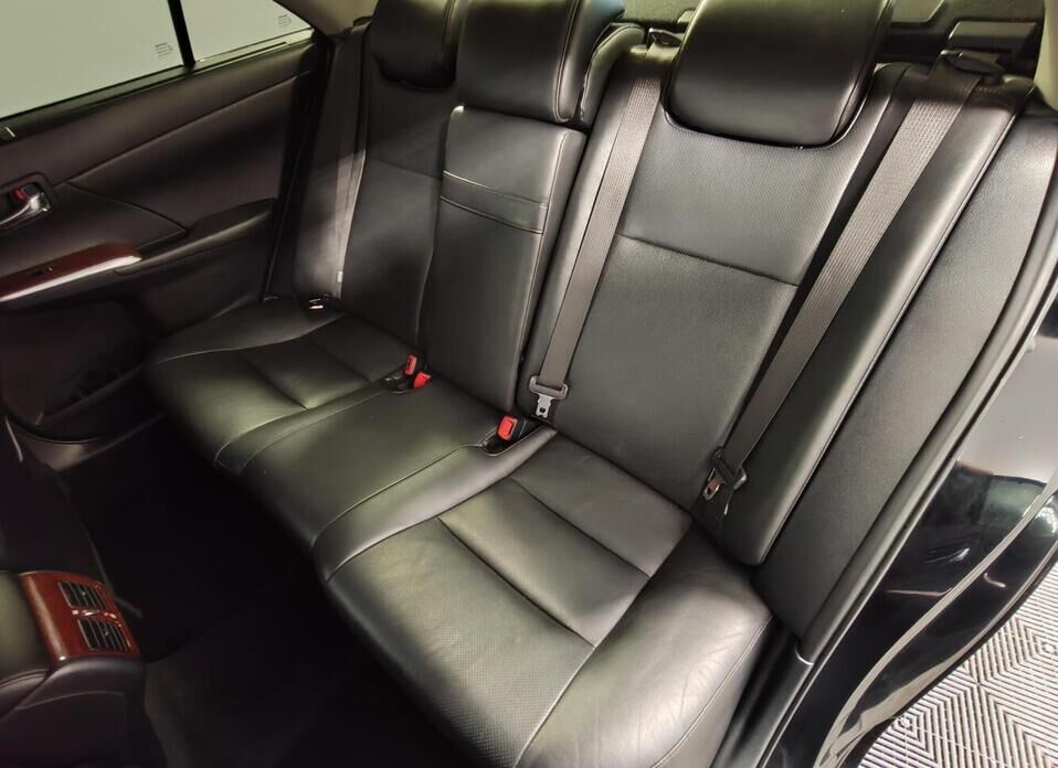 Toyota Camry 3.5 AT (249 л.с.)