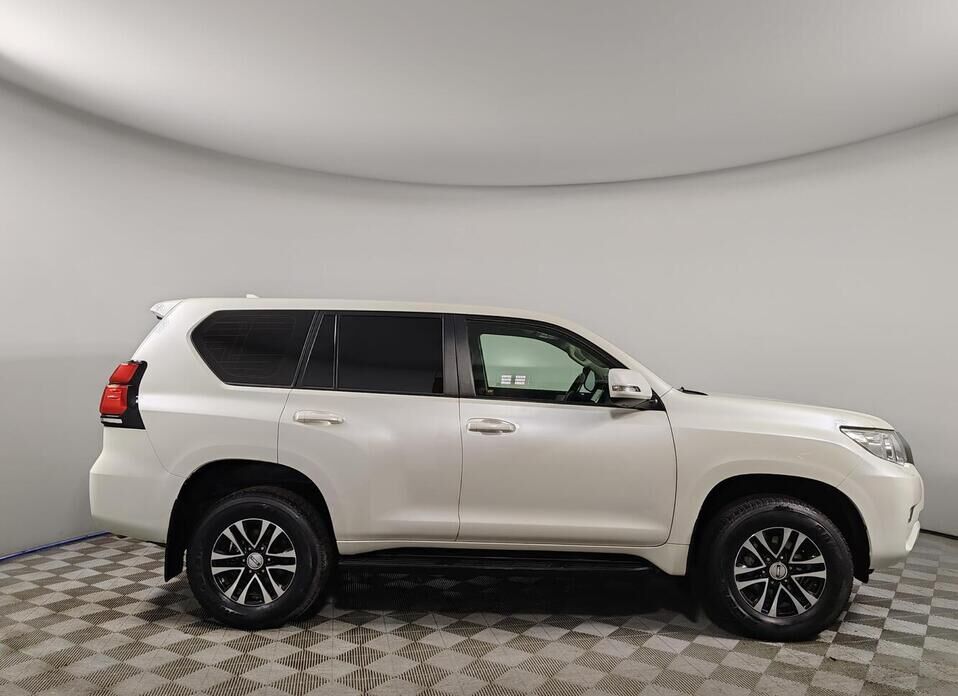 Toyota Land Cruiser Prado 2.8d AT (200 л.с.) 4WD