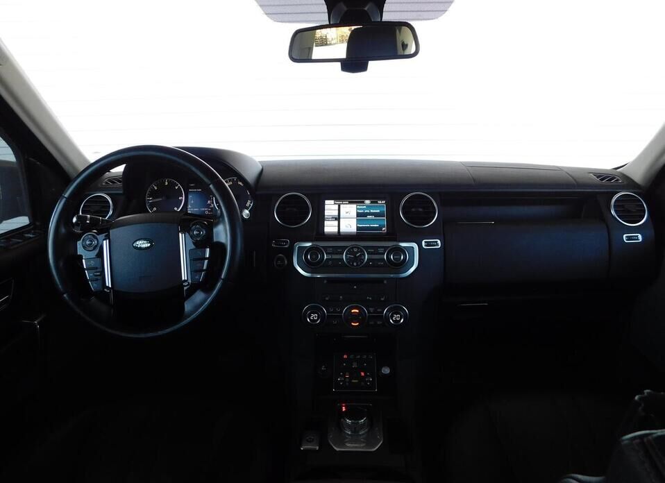 Land Rover Discovery 3.0d AT (211 л.с.) 4WD